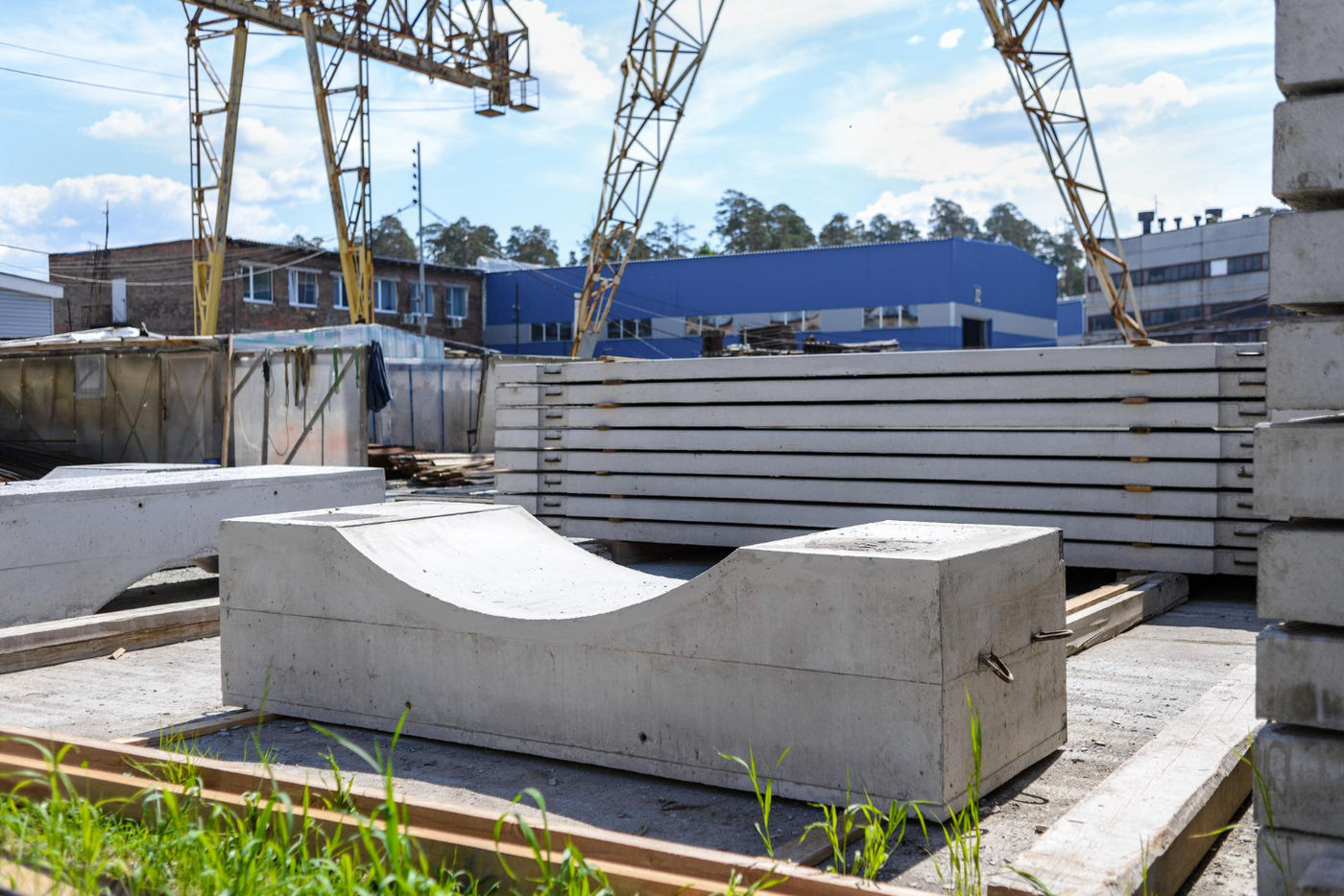 Gdzie wykorzystuje się prefabrykaty betonowe?